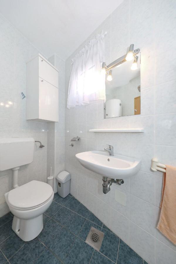 Apartment Alexa Turanj Zewnętrze zdjęcie